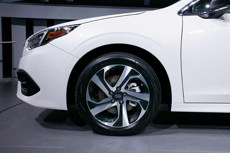 Subaru Legacy 2021 EyeSight : Cập nhập thông số, giá xe mới nhất